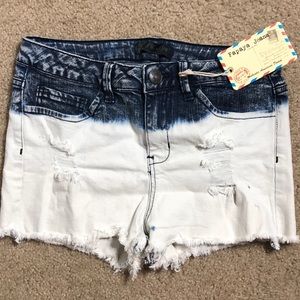 NWT‼️ Blue Washed Hi-Waisted Jean Shorts